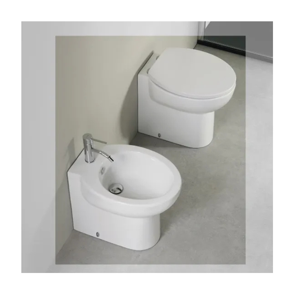 coppia-sanitari-a-terra-in-ceramica-bianco-axa-prime