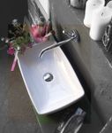 lavabo-dappoggio-o-sottopiano-senza-piano-rubinetteria-50x32-axa-h10